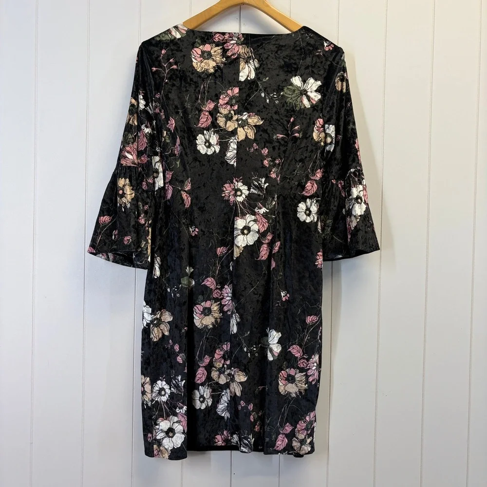 Chicos Whimsigoth Velvet Floral Shift Dress Women Size 1 (8/10) Dark Coquette